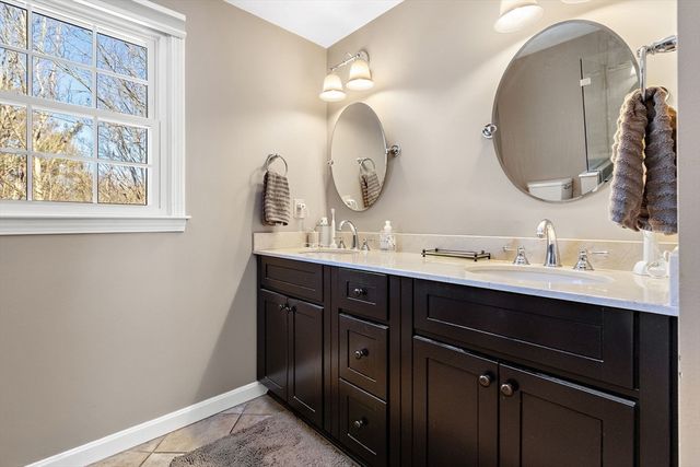 69 Jefferson Rd, Franklin, MA 02038