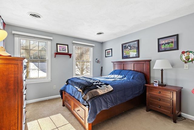 69 Jefferson Rd, Franklin, MA 02038