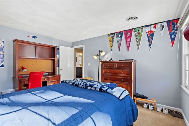 69 Jefferson Rd, Franklin, MA 02038