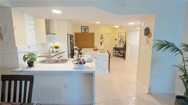 9539 Weldon Cir F207, Tamarac, FL 33321