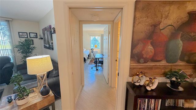 9539 Weldon Cir F207, Tamarac, FL 33321