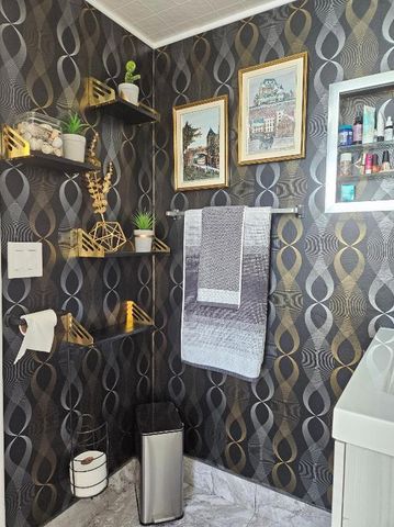 417 Windsor R, West Palm Beach, FL 33417