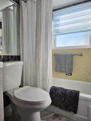 417 Windsor R, West Palm Beach, FL 33417