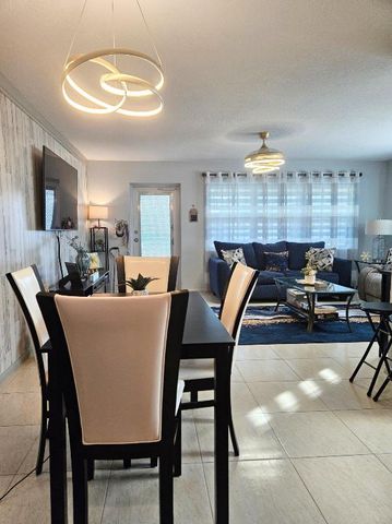 417 Windsor R, West Palm Beach, FL 33417