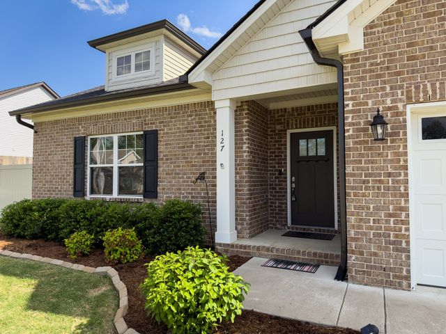 127 Bell Cir, White Bluff, TN 37187
