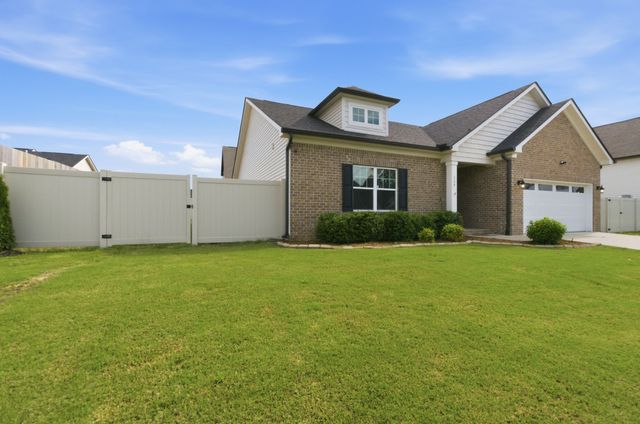 127 Bell Cir, White Bluff, TN 37187