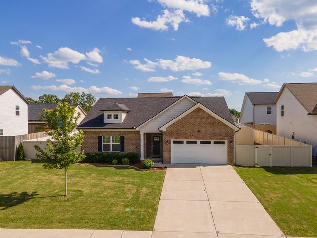 127 Bell Cir, White Bluff, TN 37187