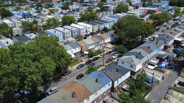 323 STEVENS AVE, Jc, West Bergen, NJ 07305