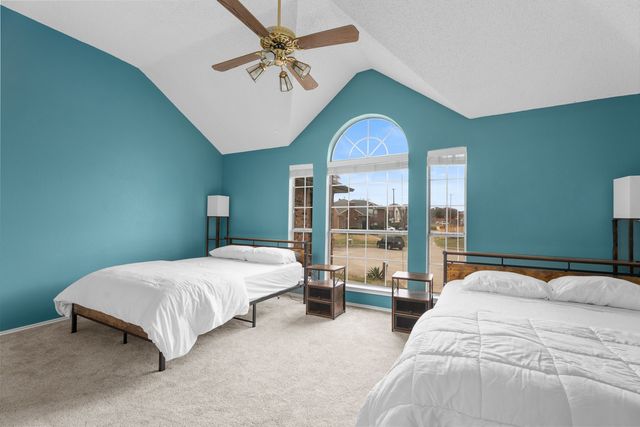 2422 Whispering Cove Circle, Garland, TX 75044