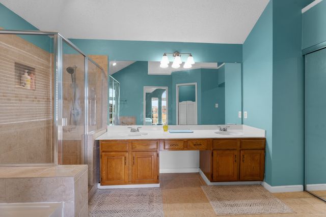 2422 Whispering Cove Circle, Garland, TX 75044