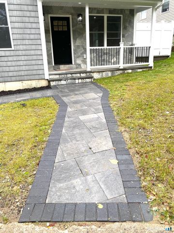 29 Michael Street, Bridgeport, CT 06606