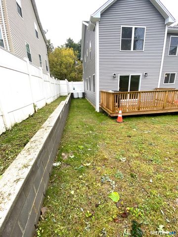 29 Michael Street, Bridgeport, CT 06606