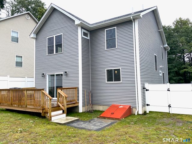 29 Michael Street, Bridgeport, CT 06606