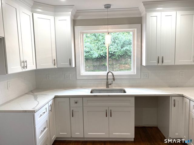 29 Michael Street, Bridgeport, CT 06606