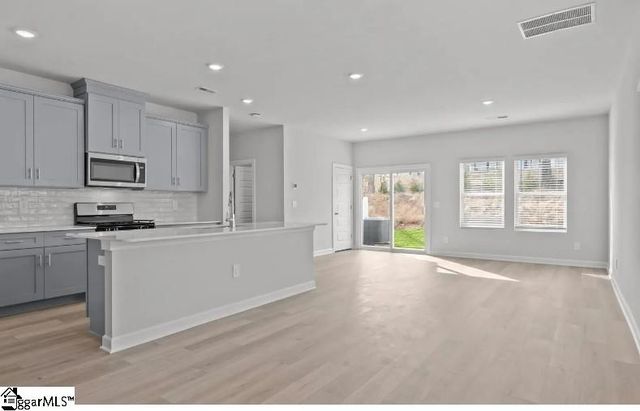 448 Blissful Court, Taylors, SC 29687