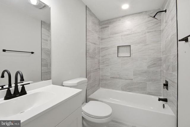 516 W DUCK ST, Front Royal, VA 22630