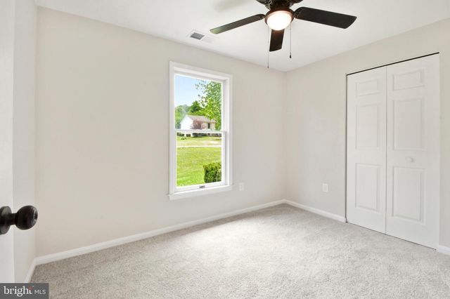 516 W DUCK ST, Front Royal, VA 22630