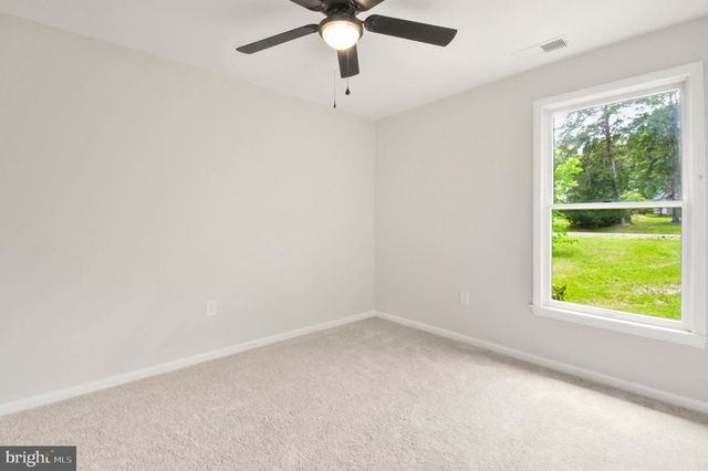 516 W DUCK ST, Front Royal, VA 22630