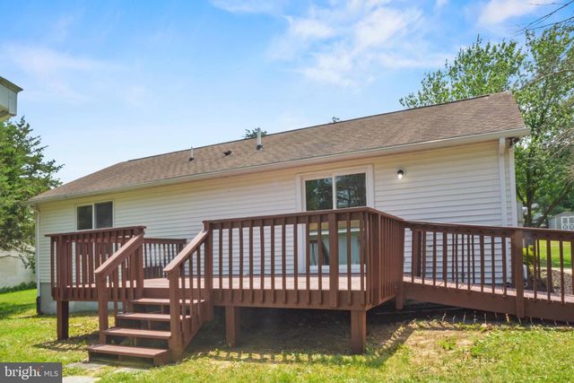 516 W DUCK ST, Front Royal, VA 22630