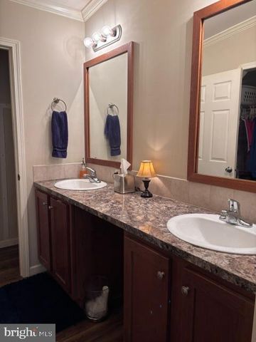 25 DUSK DR, Douglassville, PA 19518