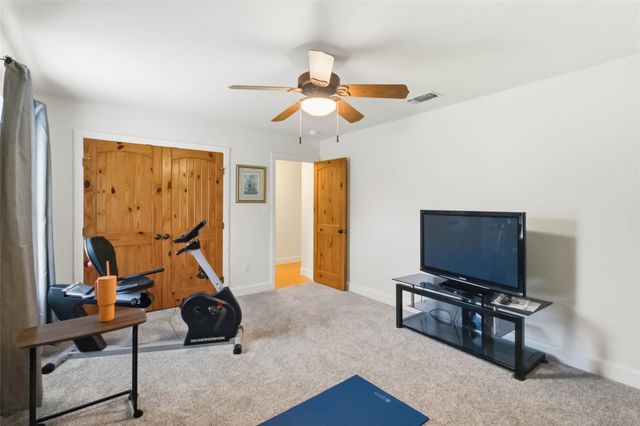 116 Puna LN, Bastrop, TX 78602