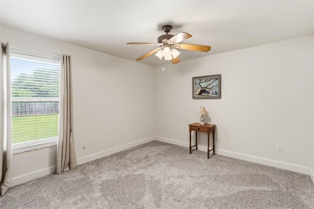 116 Puna LN, Bastrop, TX 78602