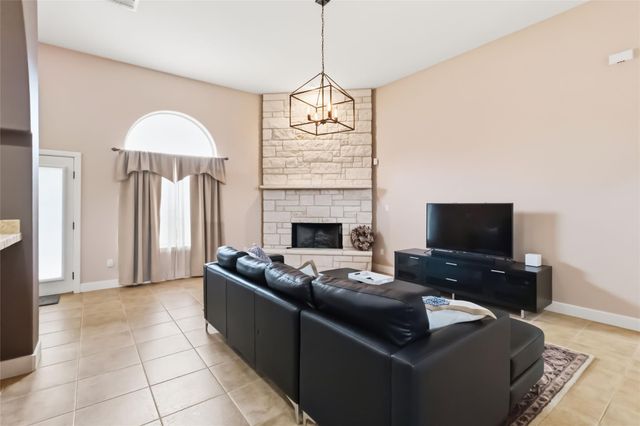 116 Puna LN, Bastrop, TX 78602