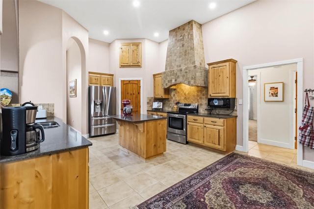 116 Puna LN, Bastrop, TX 78602