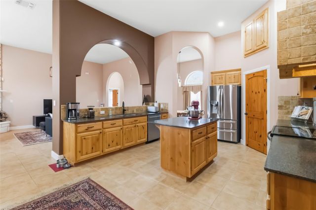 116 Puna LN, Bastrop, TX 78602