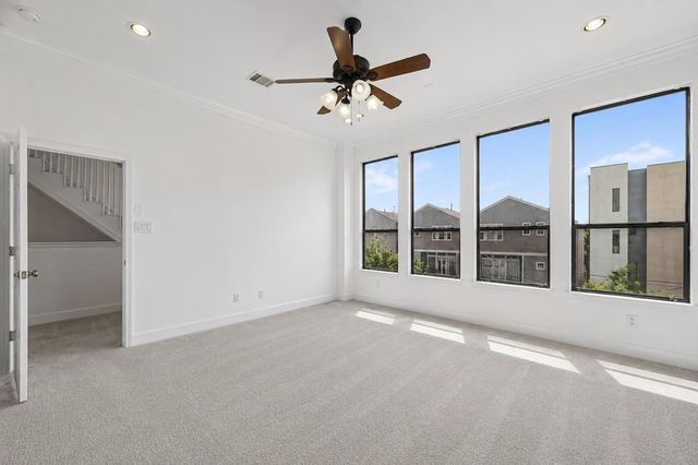2118 Holman Street, Houston, TX 77004