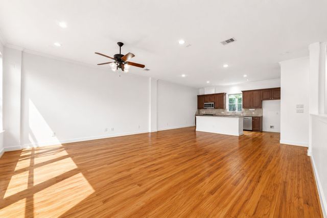 2118 Holman Street, Houston, TX 77004