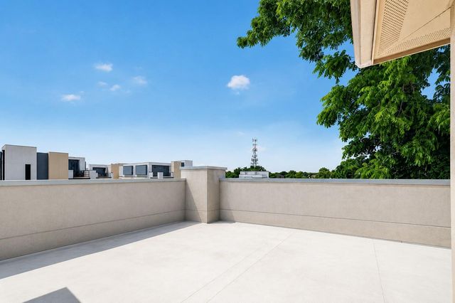 2118 Holman Street, Houston, TX 77004