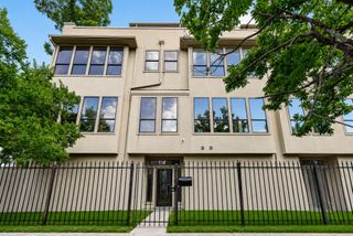 2118 Holman Street, Houston, TX 77004