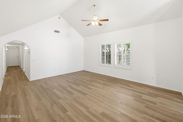 344 E OSBORN Road, Phoenix, AZ 85012