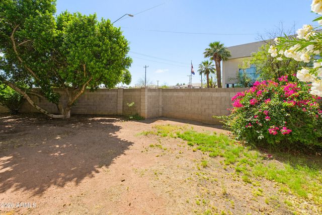 344 E OSBORN Road, Phoenix, AZ 85012