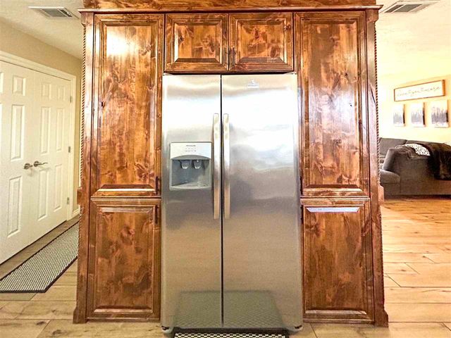 815 W D Ave, Cache, OK 73527