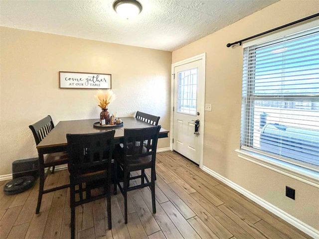 815 W D Ave, Cache, OK 73527