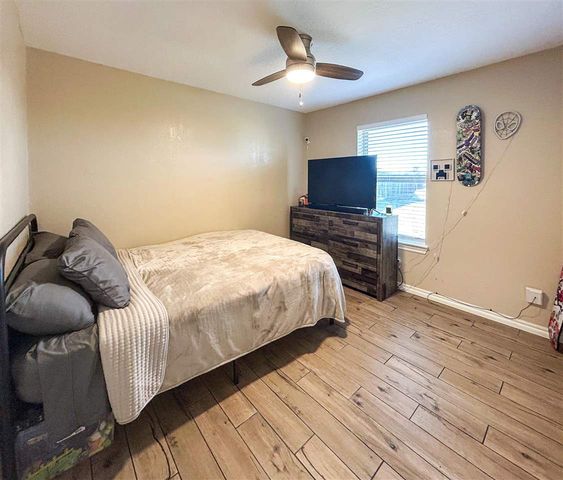 815 W D Ave, Cache, OK 73527