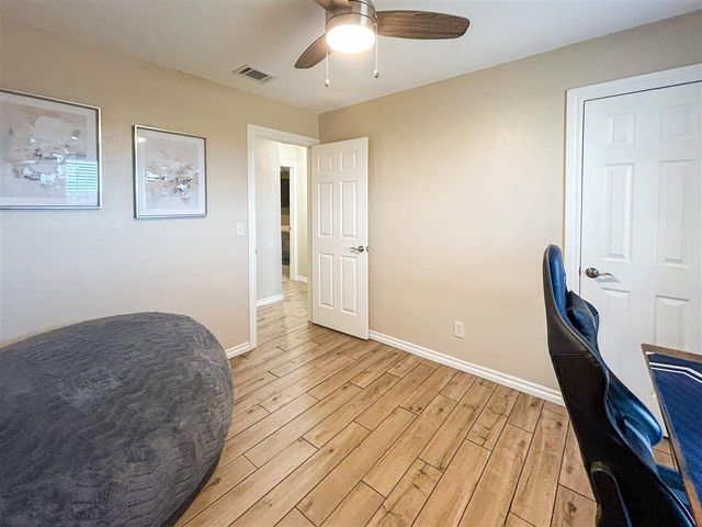 815 W D Ave, Cache, OK 73527