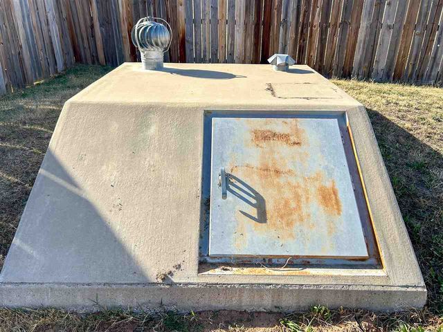 815 W D Ave, Cache, OK 73527