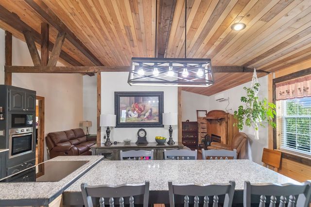 20621 Hillcrest Drive, Springdale, AR 72764