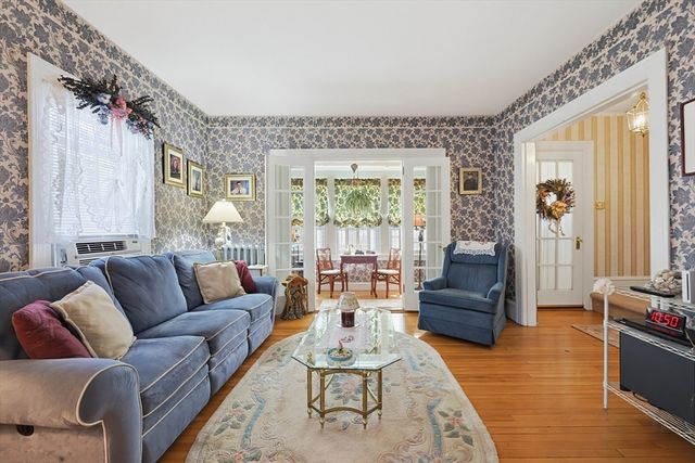 618 Robeson Street, Fall River, MA 02720