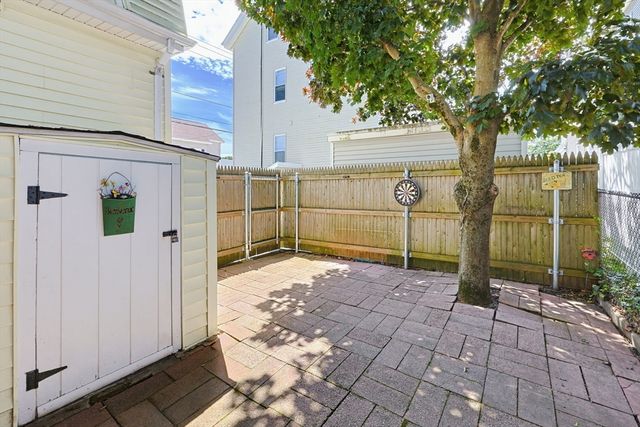 618 Robeson Street, Fall River, MA 02720
