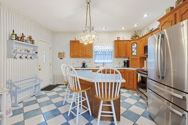 618 Robeson Street, Fall River, MA 02720