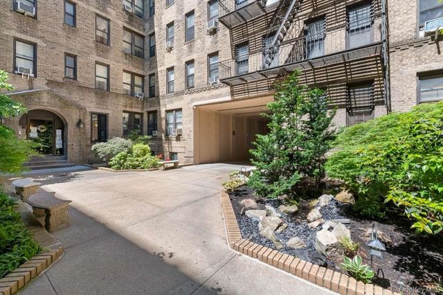 7101 Colonial Road L5D, Brooklyn, NY 11209