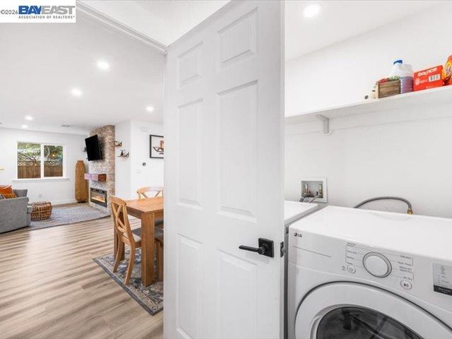 1556 Wagoner Dr, Livermore, CA 94550