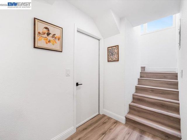 1556 Wagoner Dr, Livermore, CA 94550