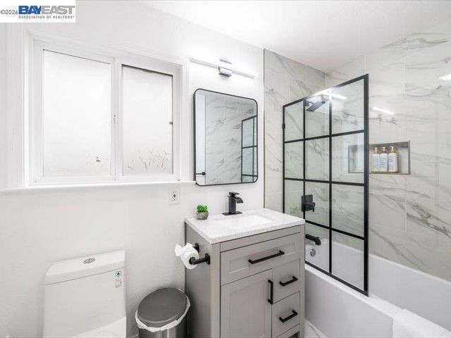 1556 Wagoner Dr, Livermore, CA 94550