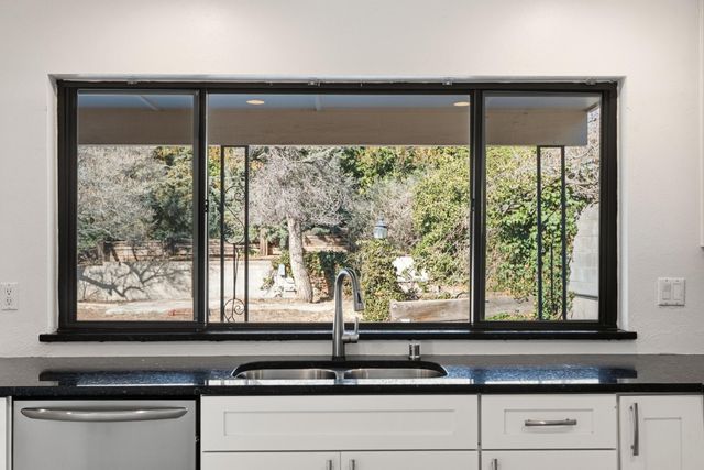 13513 Terragon Drive NE, Albuquerque, NM 87112