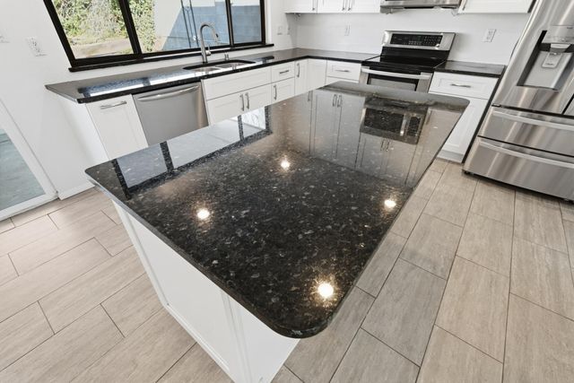 13513 Terragon Drive NE, Albuquerque, NM 87112